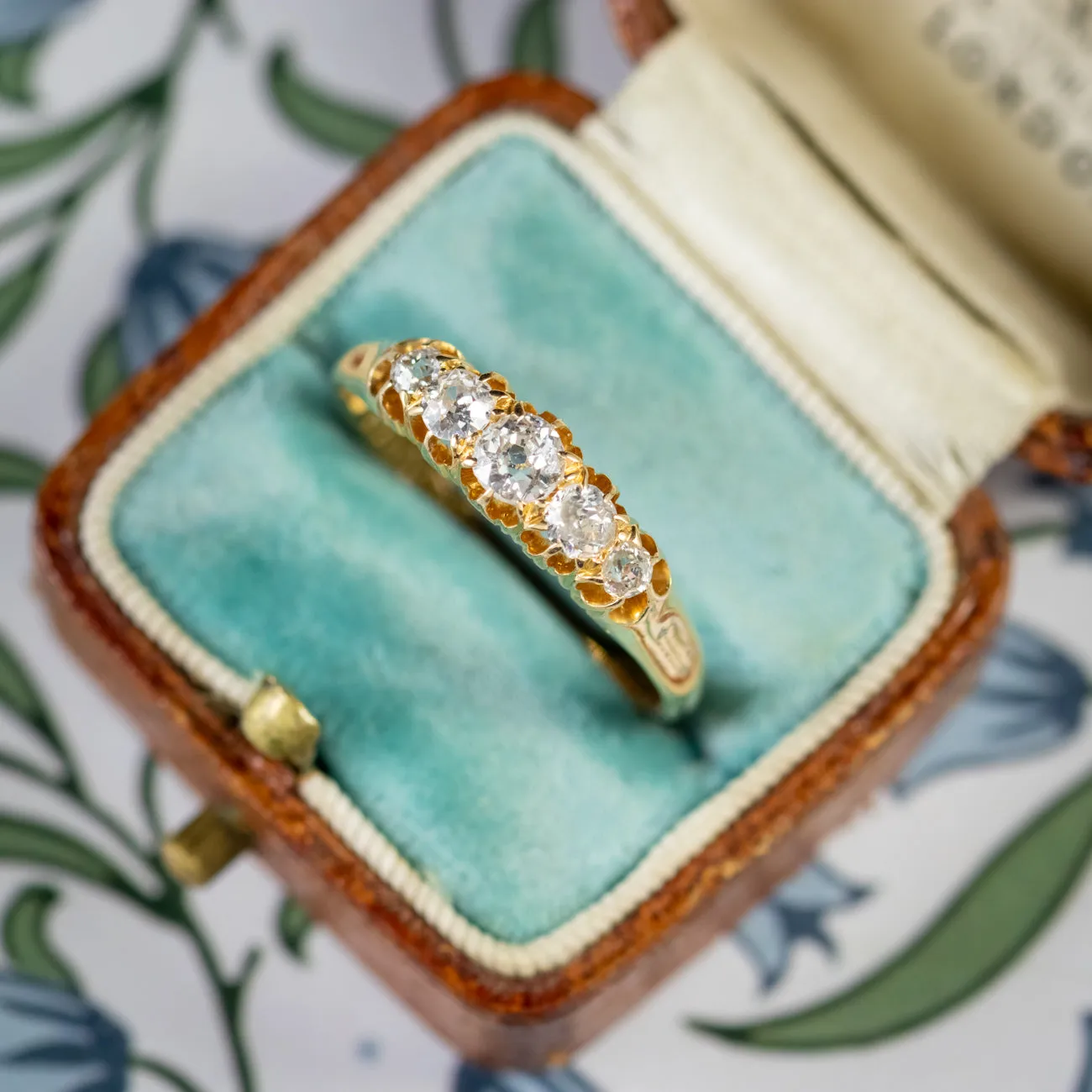 Antique Victorian 0.80Ct Diamond Ring 18Ct Gold Dated Chester 1893