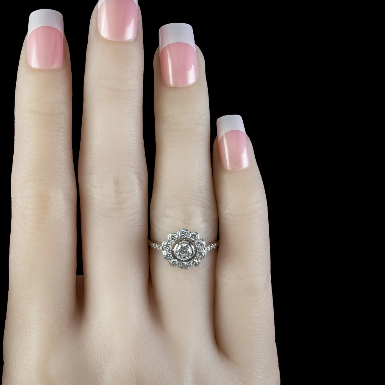 Edwardian Style Diamond Daisy Cluster Ring 0.95ct Of Diamond