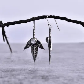 Trio Leafy - Moonstone Earrings