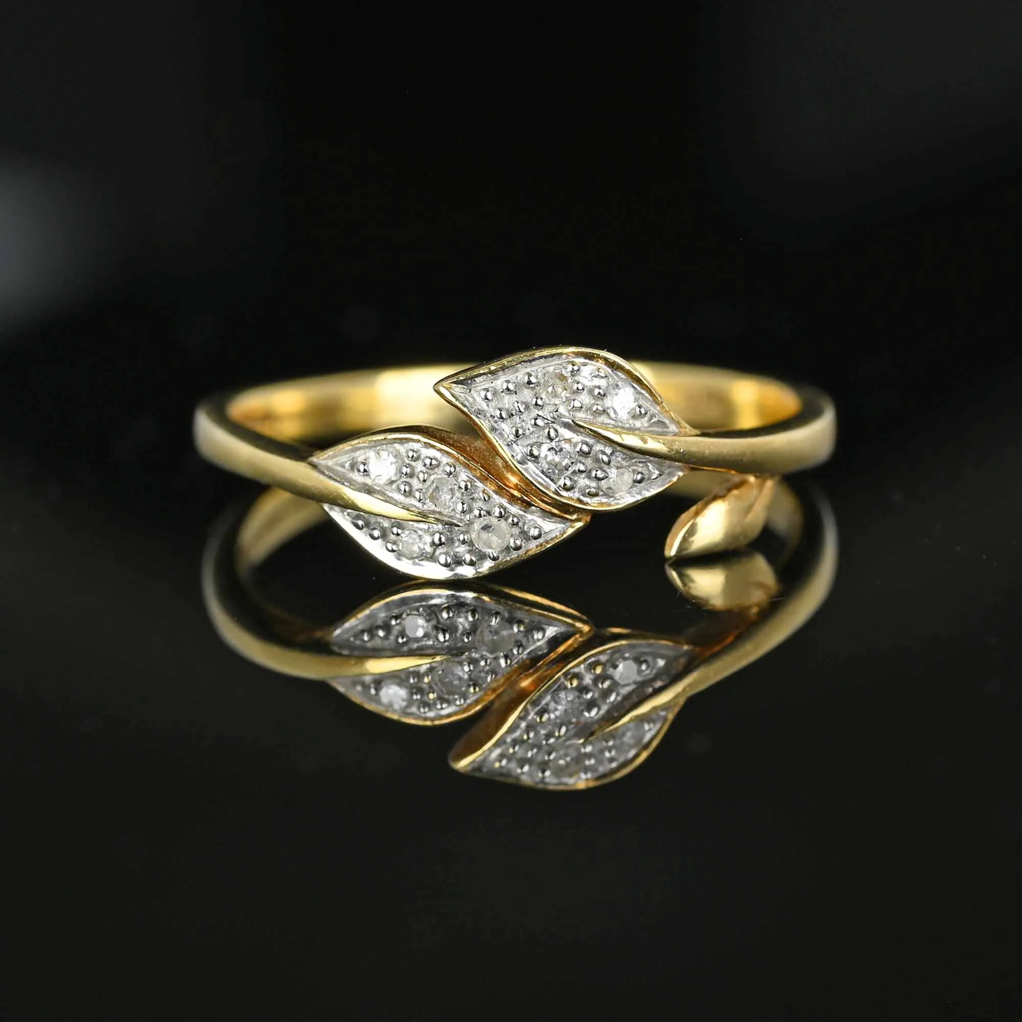 Vintage Bypass Diamond Leaf Ring in Gold