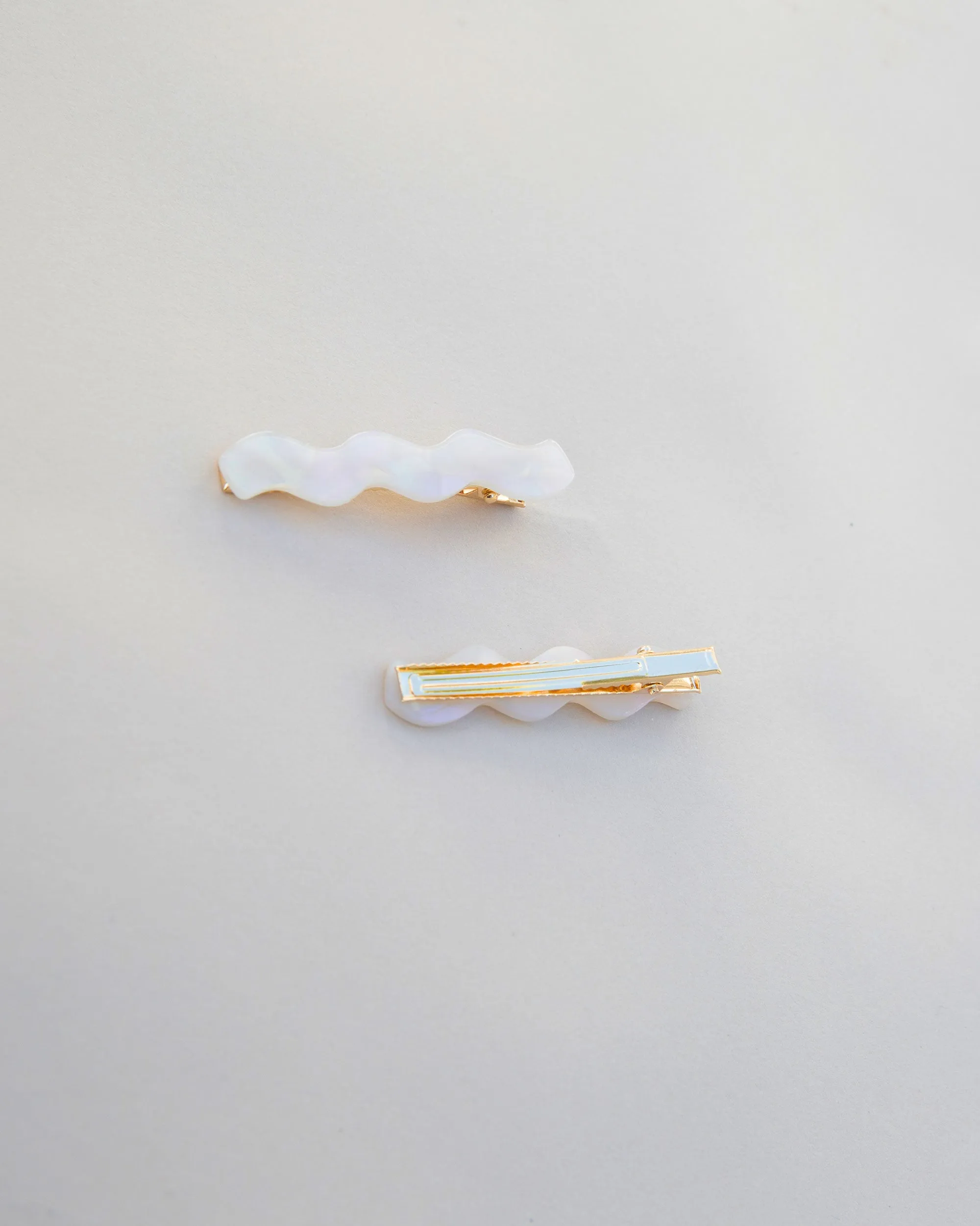 Wavy Barrette Set - Pearlescent